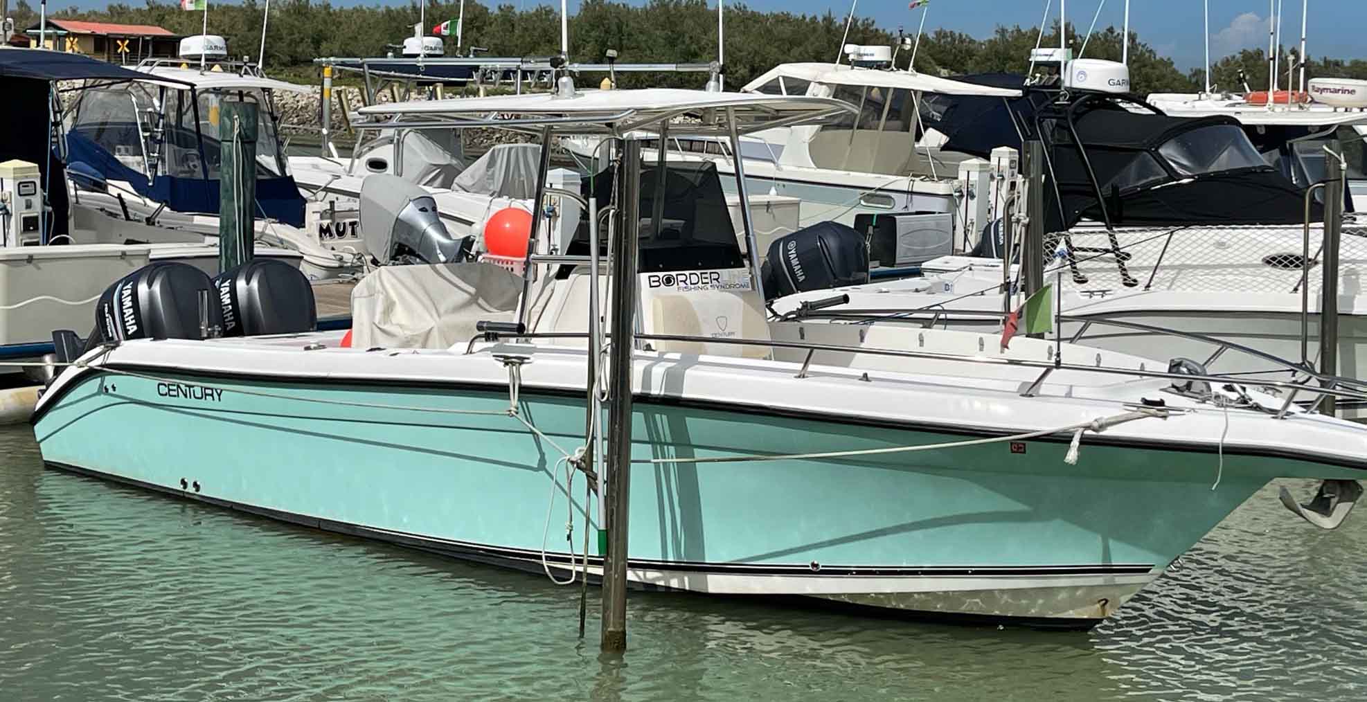 <<< VENDUTO >>> CENTURY 26CC + 2 x 200 YAMAHA (2004)<br><a href=dettaglio.aspx?Id=297 >VAI ALLA SCHEDA</a>